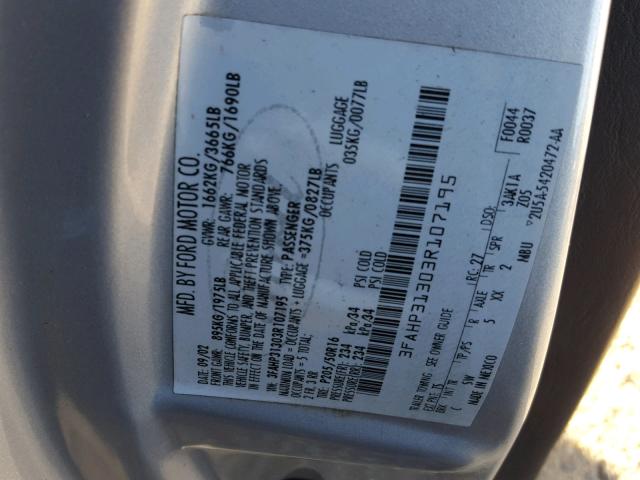 3FAHP31303R107195 - 2003 FORD FOCUS ZX3 SILVER photo 10