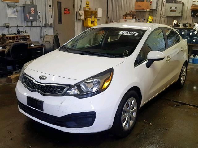 KNADN4A35C6056503 - 2012 KIA RIO EX WHITE photo 2