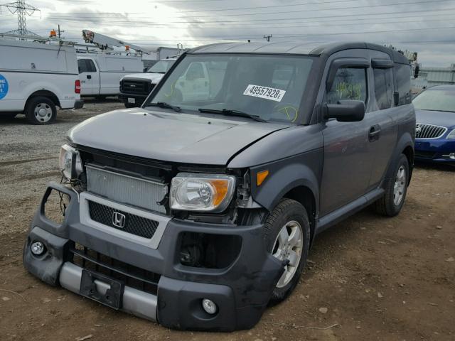 5J6YH286X5L005500 - 2005 HONDA ELEMENT EX GRAY photo 2