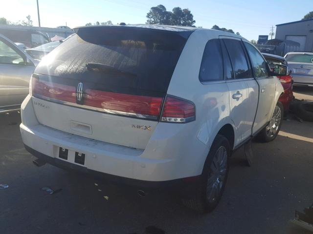 2LMDU68C08BJ17739 - 2008 LINCOLN MKX WHITE photo 4