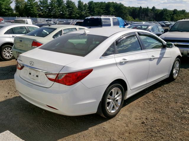 5NPEB4AC0DH653114 - 2013 HYUNDAI SONATA GLS WHITE photo 4