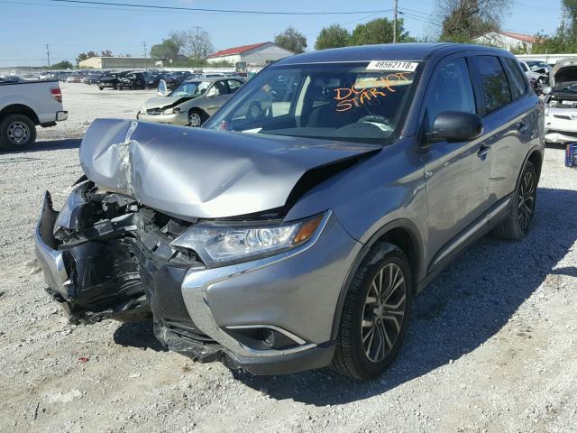 JA4AZ3A32JZ049390 - 2018 MITSUBISHI OUTLANDER GRAY photo 2