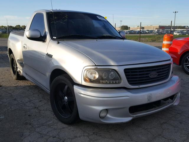 2FTZF07321CA45585 - 2001 FORD F150 SVT L SILVER photo 1