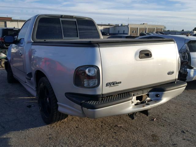 2FTZF07321CA45585 - 2001 FORD F150 SVT L SILVER photo 3