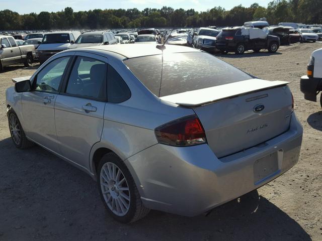 1FAHP3GN0AW192428 - 2010 FORD FOCUS SES SILVER photo 3