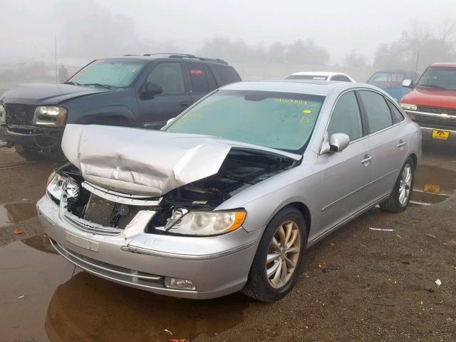 KMHFC46F96A117725 - 2006 HYUNDAI AZERA SE SILVER photo 2