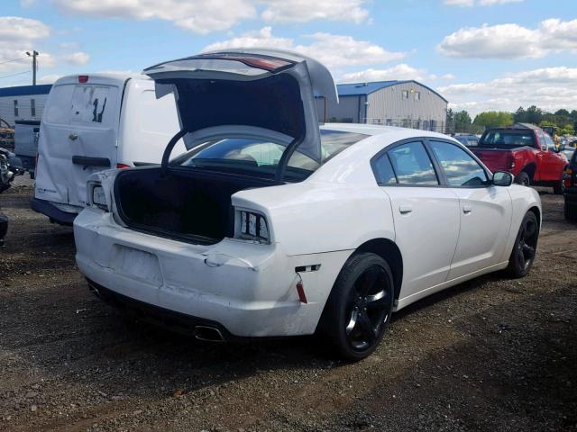 2C3CDXHGXEH122125 - 2014 DODGE CHARGER SX WHITE photo 4