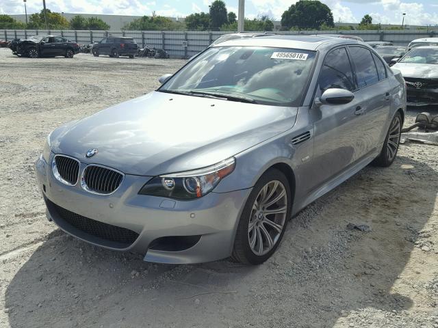 WBSNB93546B583786 - 2006 BMW M5 SILVER photo 2