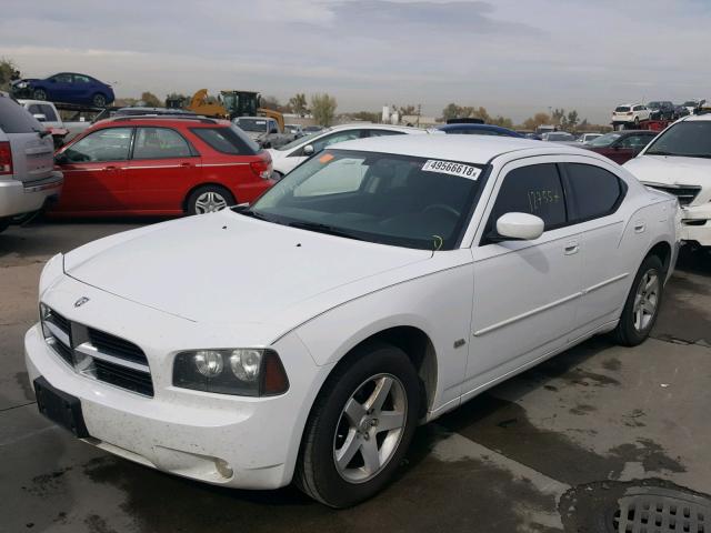 2B3CA3CV8AH290473 - 2010 DODGE CHARGER SX WHITE photo 2