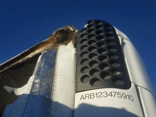 1UYVS2538EM877626 - 2014 UTILITY REEFER WHITE photo 8