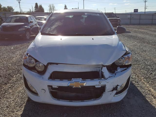 1G1JH6SBXD4175667 - 2013 CHEVROLET SONIC RS WHITE photo 9