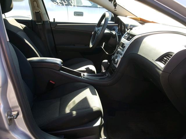 1G1ZC5E01CF112613 - 2012 CHEVROLET MALIBU 1LT 灰色 照片 5