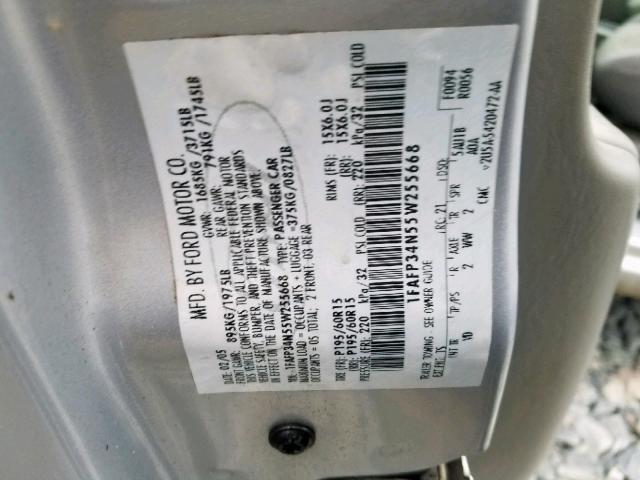 1FAFP34N55W255668 - 2005 FORD FOCUS ZX4 SILVER photo 10