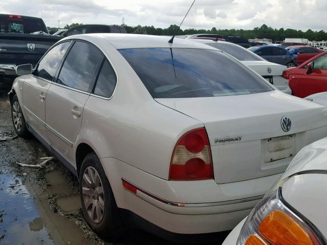 WVWPD63BX3P459342 - 2003 VOLKSWAGEN PASSAT GLS WHITE photo 3