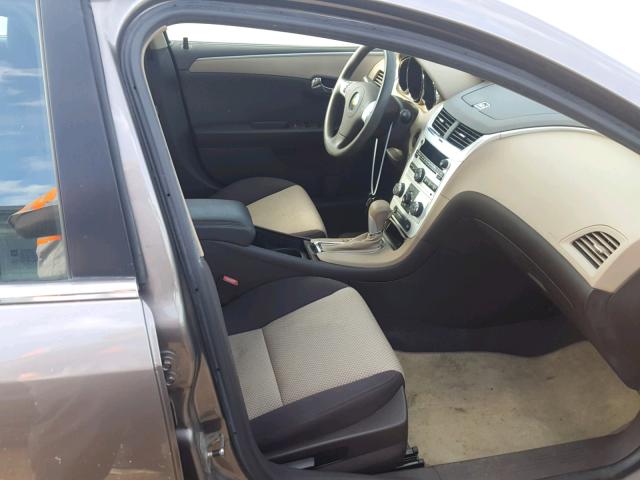 1G1ZB5E16BF342349 - 2011 CHEVROLET MALIBU LS 棕色 照片 5