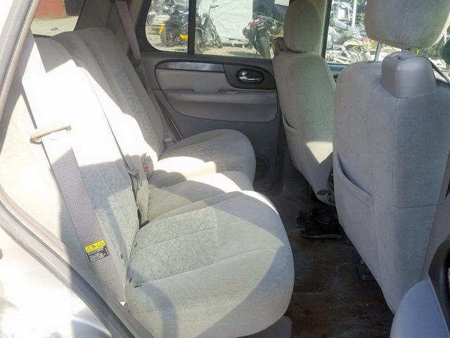 1GKDT13S952222533 - 2005 GMC ENVOY GRAY photo 6