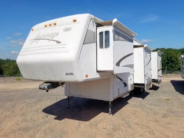 1UJCJ02R841KB0136 - 2004 JAYCO 5TH WHEEL WHITE photo 2