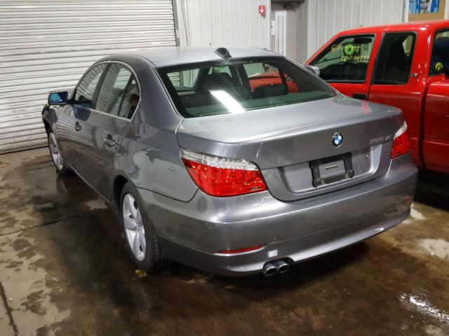 WBANV13568CZ54182 - 2008 BMW 528 XI GRAY photo 3