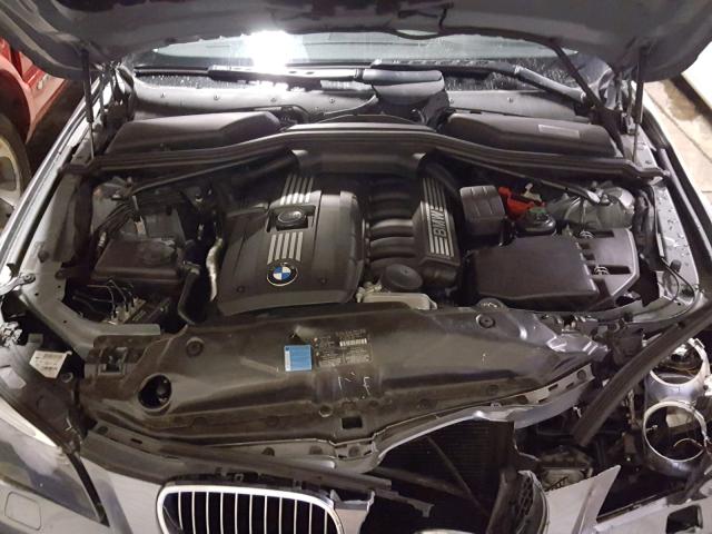 WBANV13568CZ54182 - 2008 BMW 528 XI GRAY photo 7