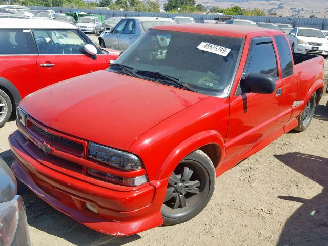 1GCCS19W3Y8130405 - 2000 CHEVROLET S TRUCK S1 RED photo 2