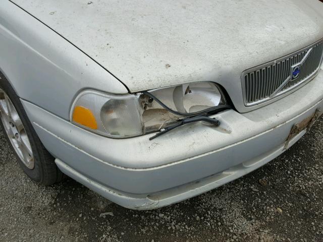 YV1LW61J7Y2651836 - 2000 VOLVO V70 BASE SILVER photo 9