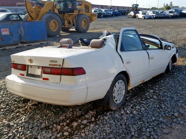 4T1BG22K6XU398800 - 1999 TOYOTA CAMRY CE WHITE photo 4