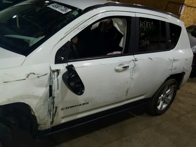 1C4NJDBB5ED863529 - 2014 JEEP COMPASS SP 白色 照片 9