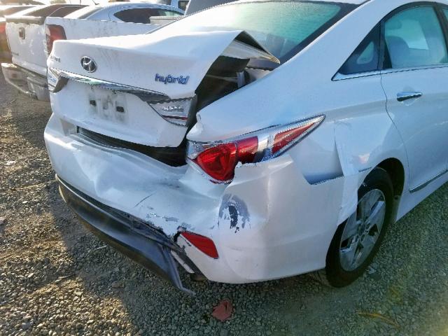 KMHEC4A43CA021120 - 2012 HYUNDAI SONATA HYB WHITE photo 9