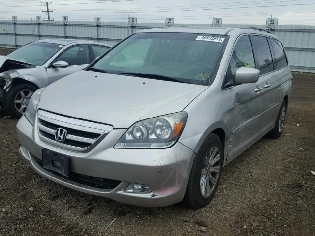 5FNRL38897B101057 - 2007 HONDA ODYSSEY TO SILVER photo 2