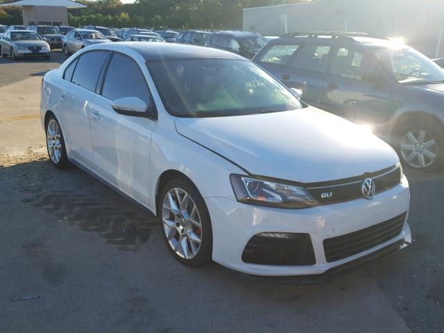 3VW5T7AJ3EM295027 - 2014 VOLKSWAGEN JETTA GLI WHITE photo 1