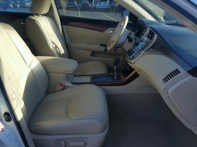 4T1BK3DB9CU448813 - 2012 TOYOTA AVALON BAS Ақ фото 5