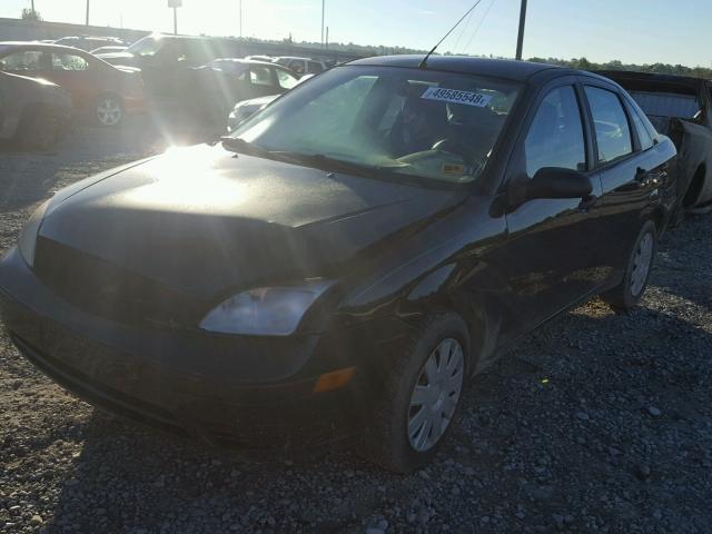 1FAFP34N85W298725 - 2005 FORD FOCUS ZX4 BLACK photo 2