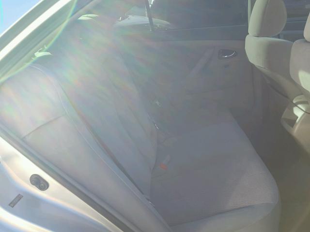 4T1BF3EK9AU051456 - 2010 TOYOTA CAMRY BASE SILVER photo 6