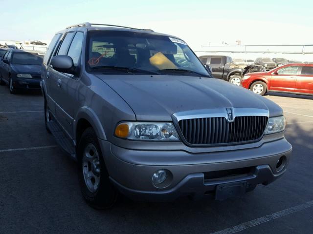 5LMEU27R92LJ13272 - 2002 LINCOLN NAVIGATOR 金色 照片 1