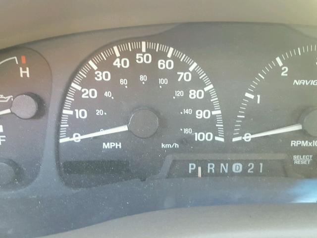 5LMEU27R92LJ13272 - 2002 LINCOLN NAVIGATOR 金色 照片 8