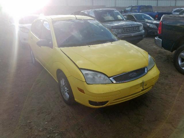 3FAFP37N45R120504 - 2005 FORD FOCUS ZX5 YELLOW photo 1