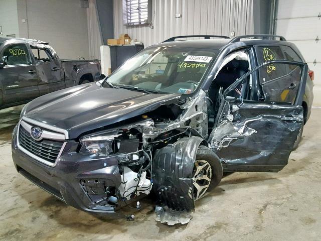 JF2SKAGC5KH543326 - 2019 SUBARU FORESTER P GRAY photo 2