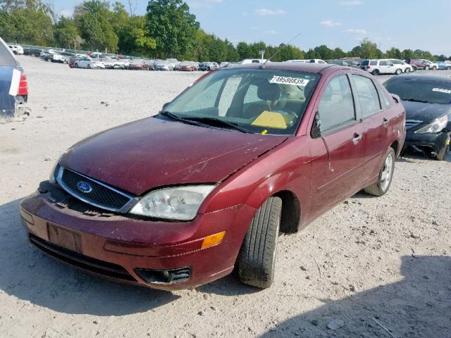 1FAHP34NX7W212259 - 2007 FORD FOCUS ZX4 MAROON photo 2