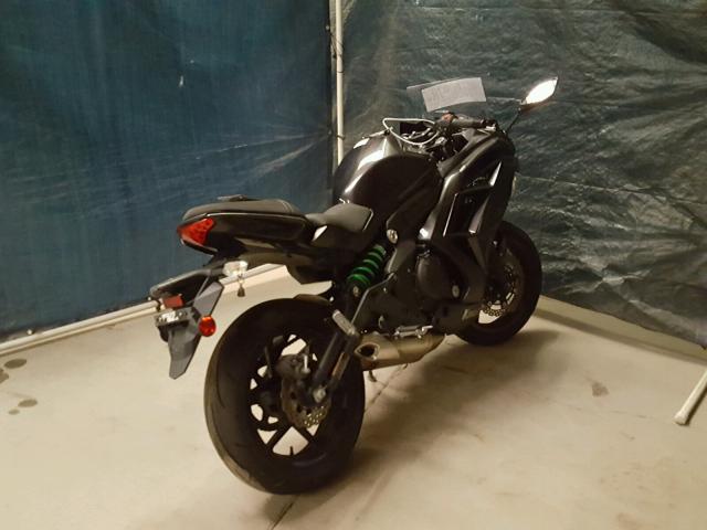 JKAEXEF11GDA27416 - 2016 KAWASAKI EX650 F BLACK photo 4