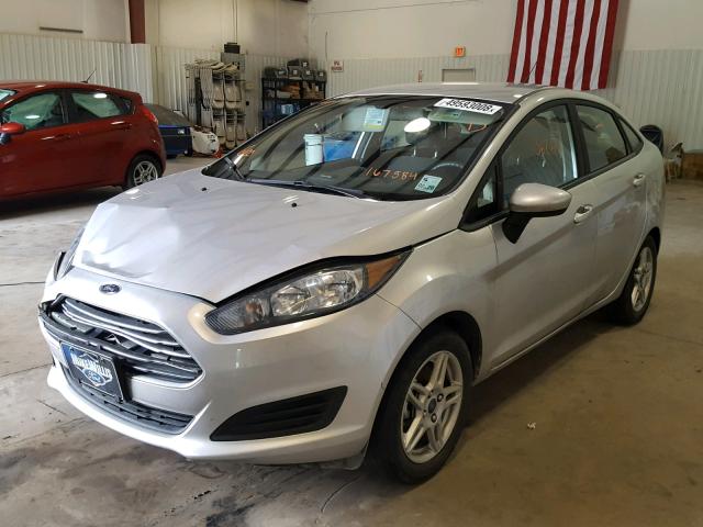 3FADP4BJ6HM167584 - 2017 FORD FIESTA SE SILVER photo 2