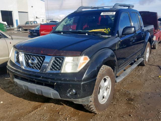 1N6AD07W85C428968 - 2005 NISSAN FRONTIER C BLACK photo 2