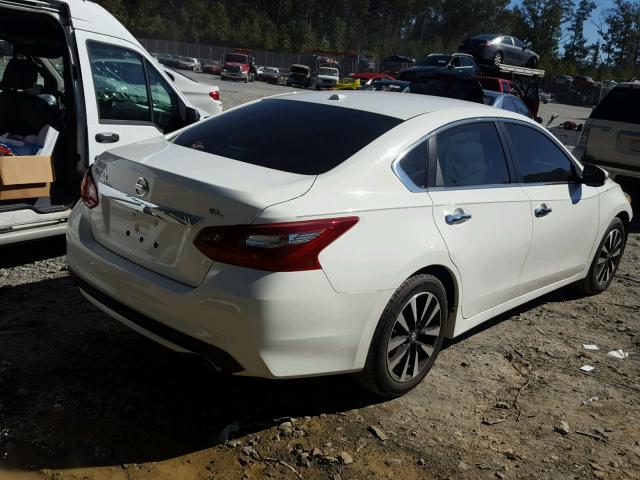 1N4AL3AP1JC144848 - 2018 NISSAN ALTIMA 2.5 WHITE photo 4