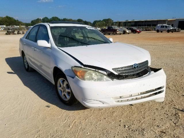 4T1BE32K43U159770 - 2003 TOYOTA CAMRY LE WHITE photo 1