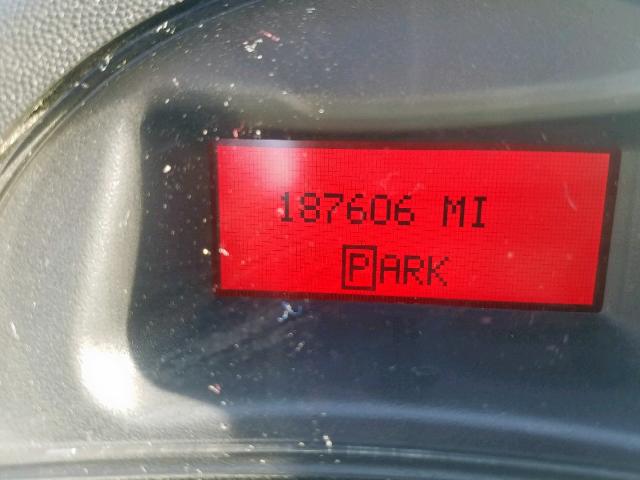 2G2WP522641146015 - 2004 PONTIAC GRAND PRIX SILVER photo 8