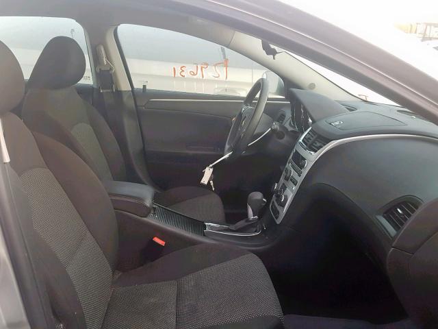 1G1ZC5E02CF291910 - 2012 CHEVROLET MALIBU 1LT 银色 照片 5