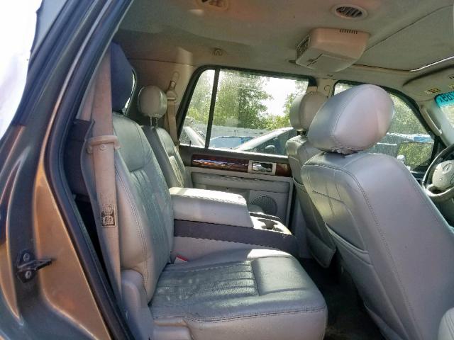 5LMFU28RX4LJ03047 - 2004 LINCOLN NAVIGATOR GRAY photo 6