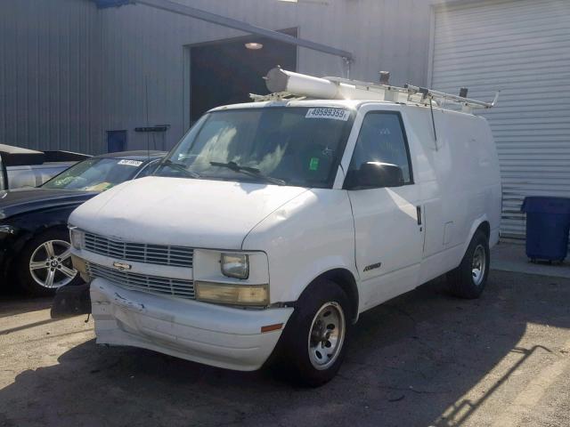 1GCDM19WXVB169232 - 1997 CHEVROLET ASTRO WHITE photo 2