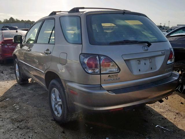 JTJGF10UX20143723 - 2002 LEXUS RX 300 GOLD photo 3