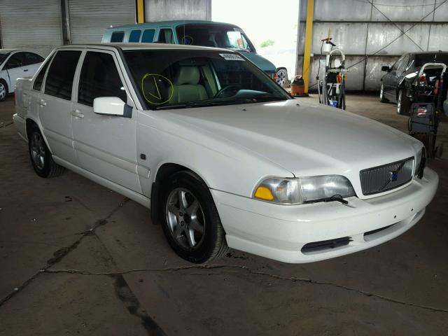 YV1LS55A7X2604501 - 1999 VOLVO S70 WHITE photo 1