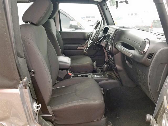 1C4AJWAGXHL508972 - 2017 JEEP WRANGLER S ვერცხლისფერი ფოტო 5